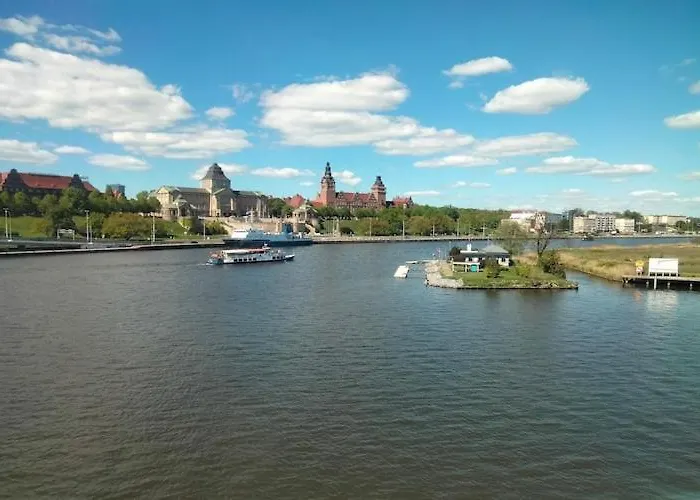 Near Lagoon בית נופש *